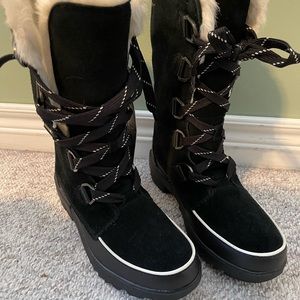 BNWT Sorel Boots